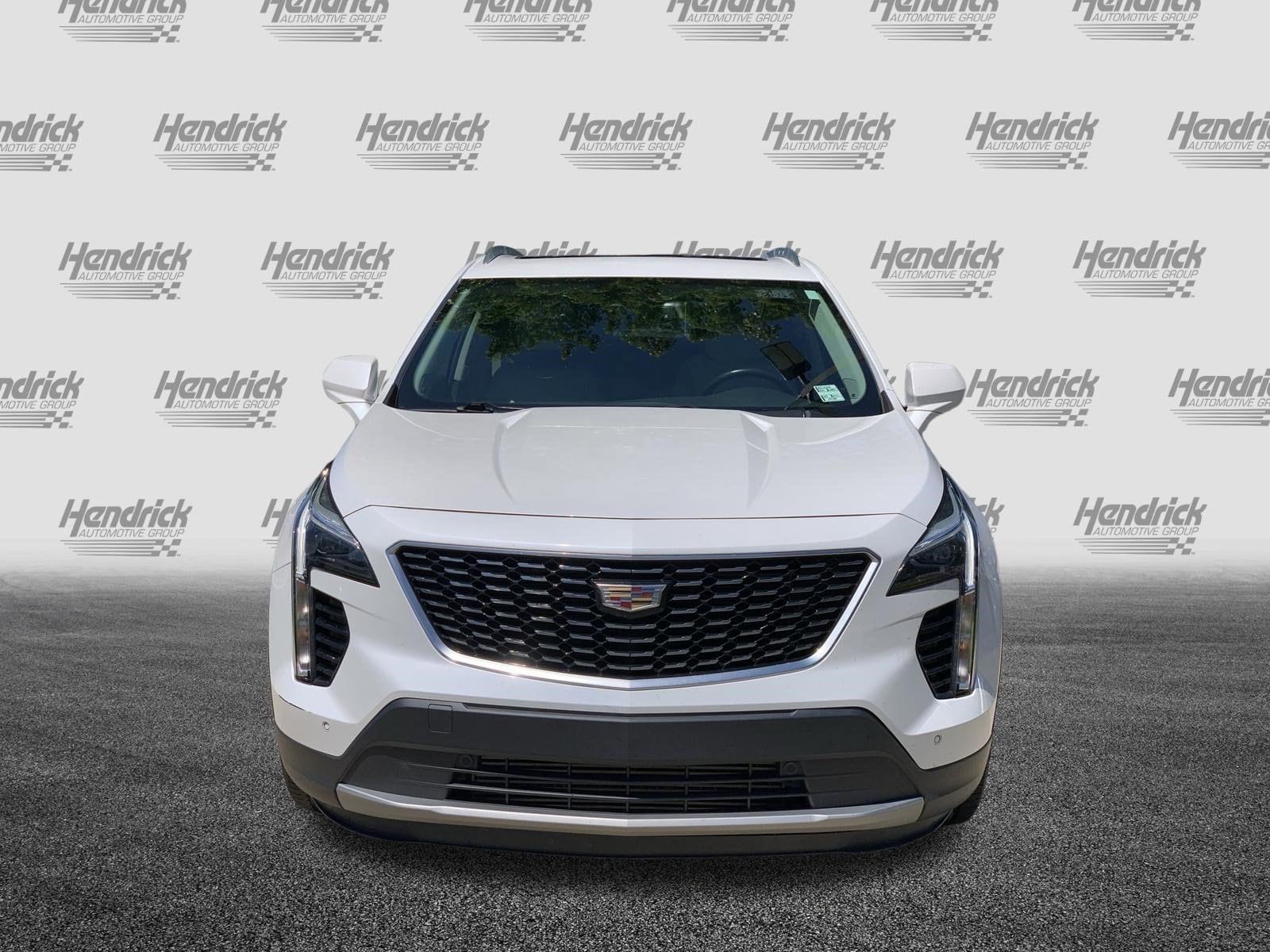 2020 Cadillac XT4 FWD Premium Luxury photo 2