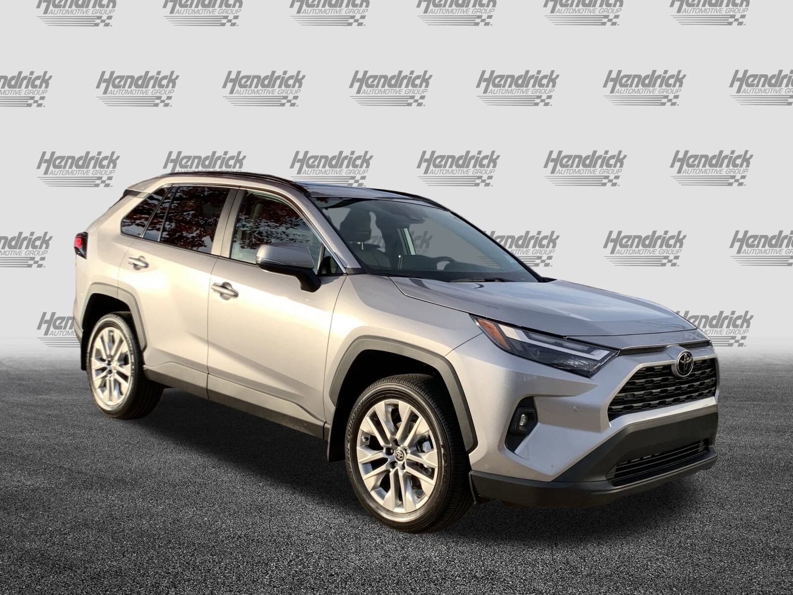 2025 Toyota RAV4 XLE Premium photo 2
