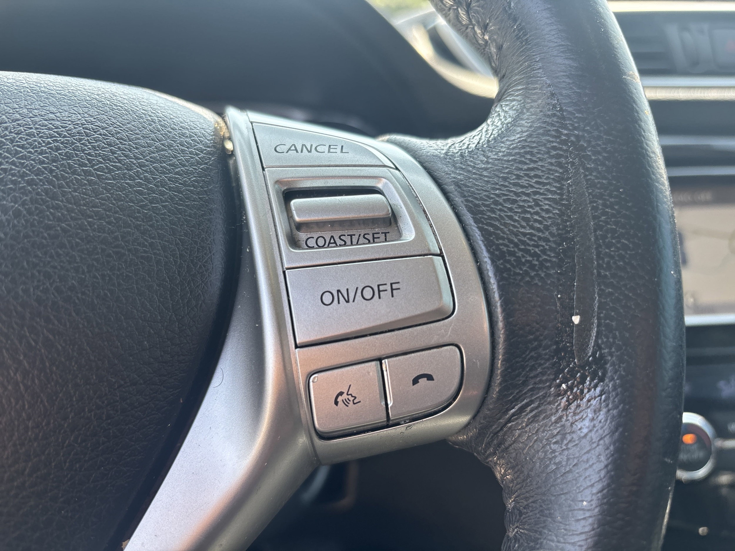 Used 2015 Nissan Rogue SL with VIN 5N1AT2MTXFC818723 for sale in Charlotte, NC