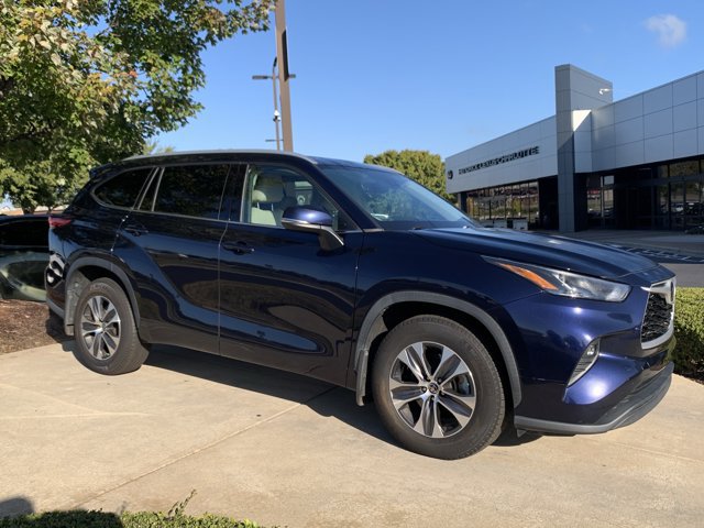 2022 Toyota Highlander XLE SUV