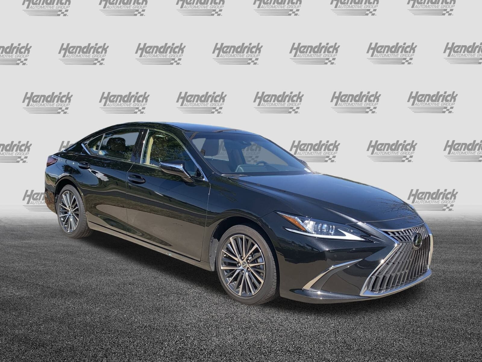 2025 Lexus ES 350 photo 2