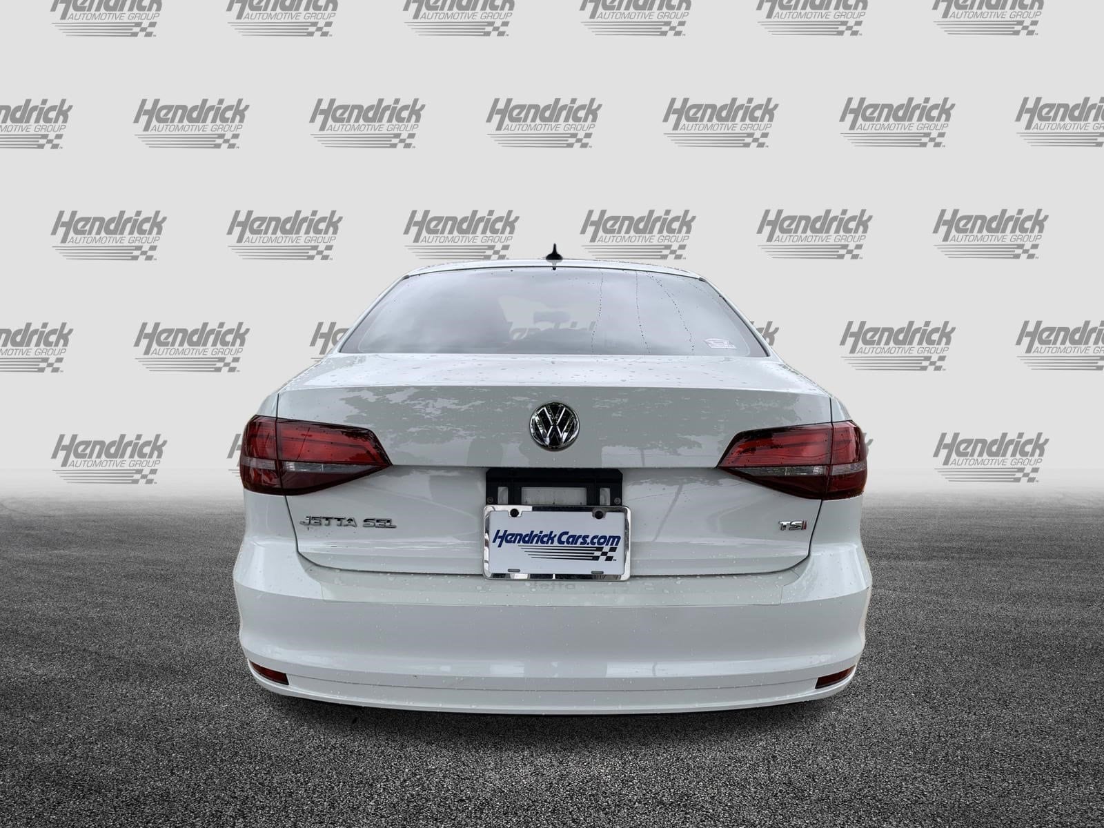 2016 Volkswagen Jetta Sedan 1.8T SEL photo 6
