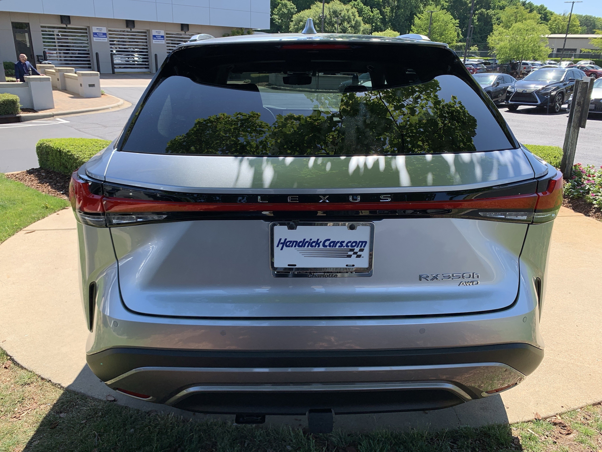 2026 LEXUS RX 350h Premium+ photo 6