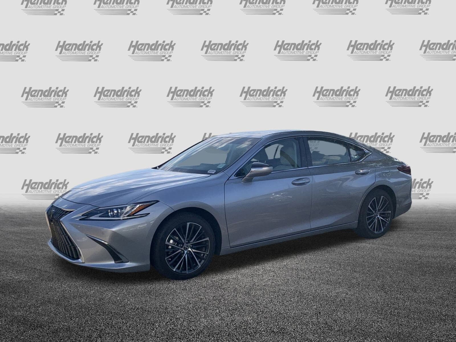 2025 Lexus ES 350 photo 4