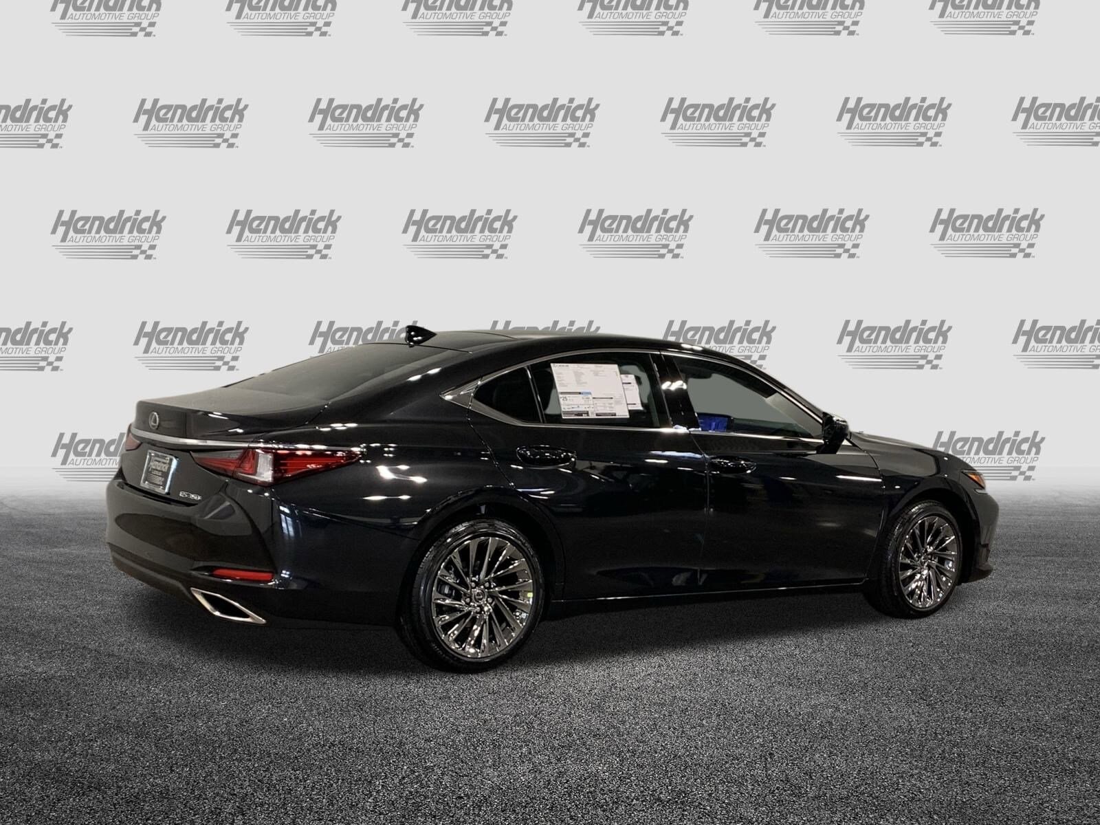2025 Lexus ES 350 Ultra Luxury photo 4