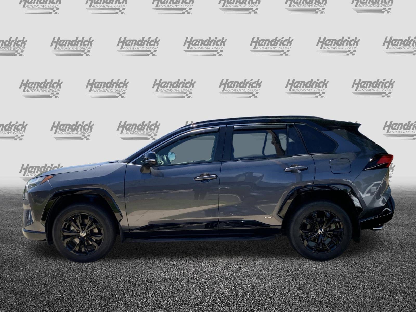 2022 Toyota RAV4 Hybrid XSE photo 4