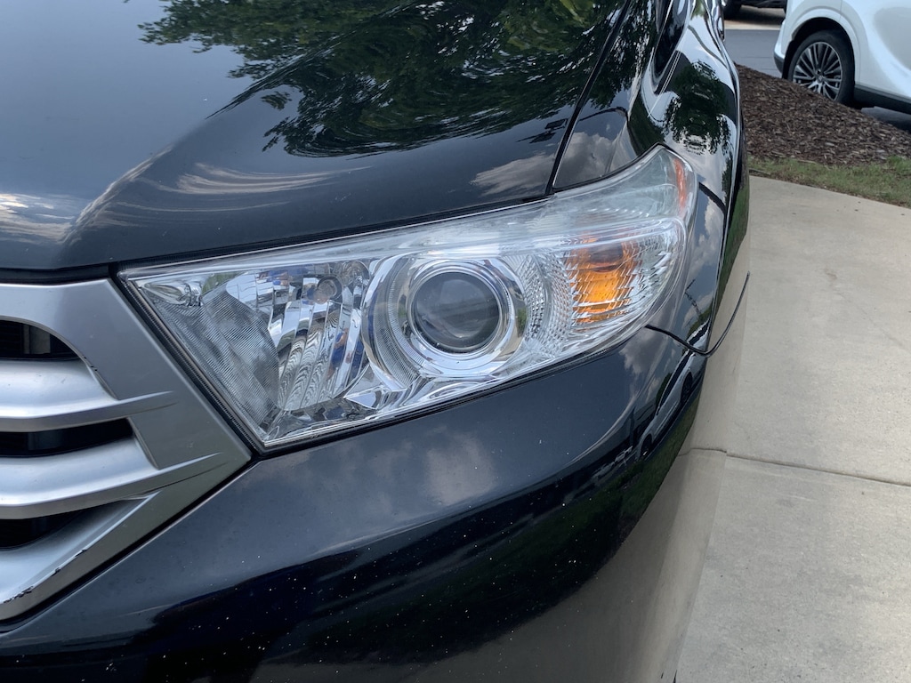 Used 2012 Toyota Highlander SE SUV