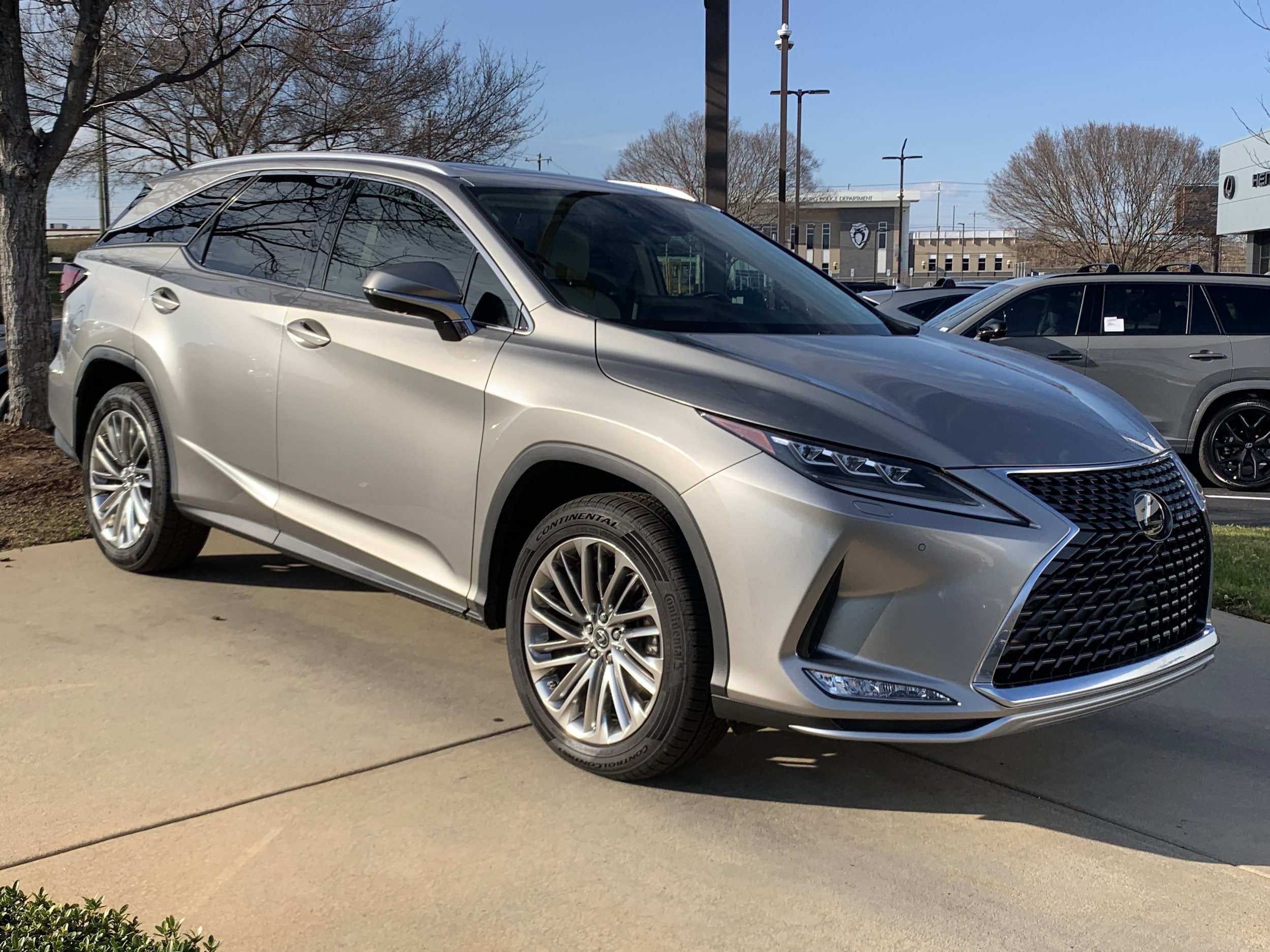 2021 Lexus RX 350's photo