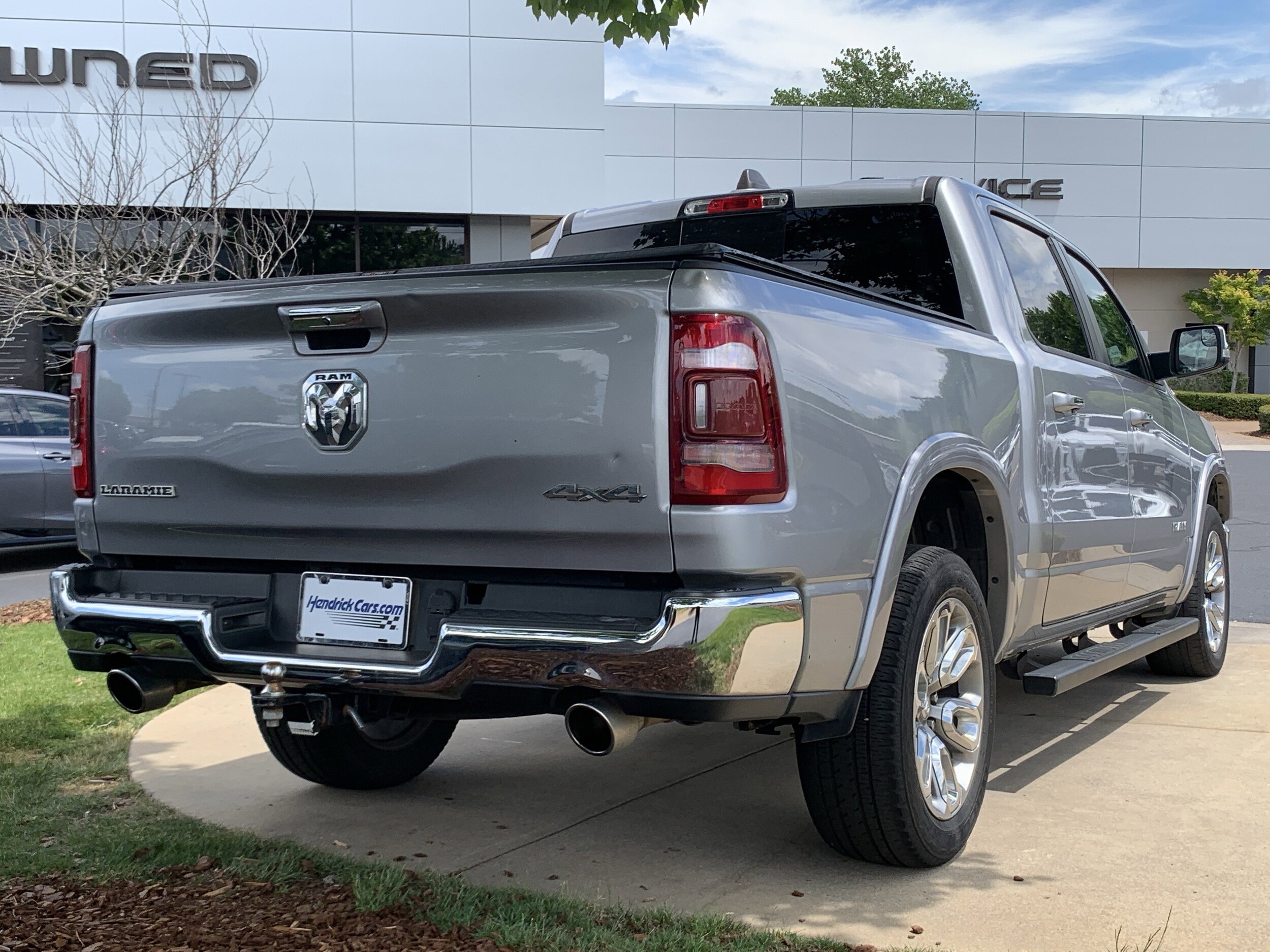 2020 Ram 1500 Laramie photo 4