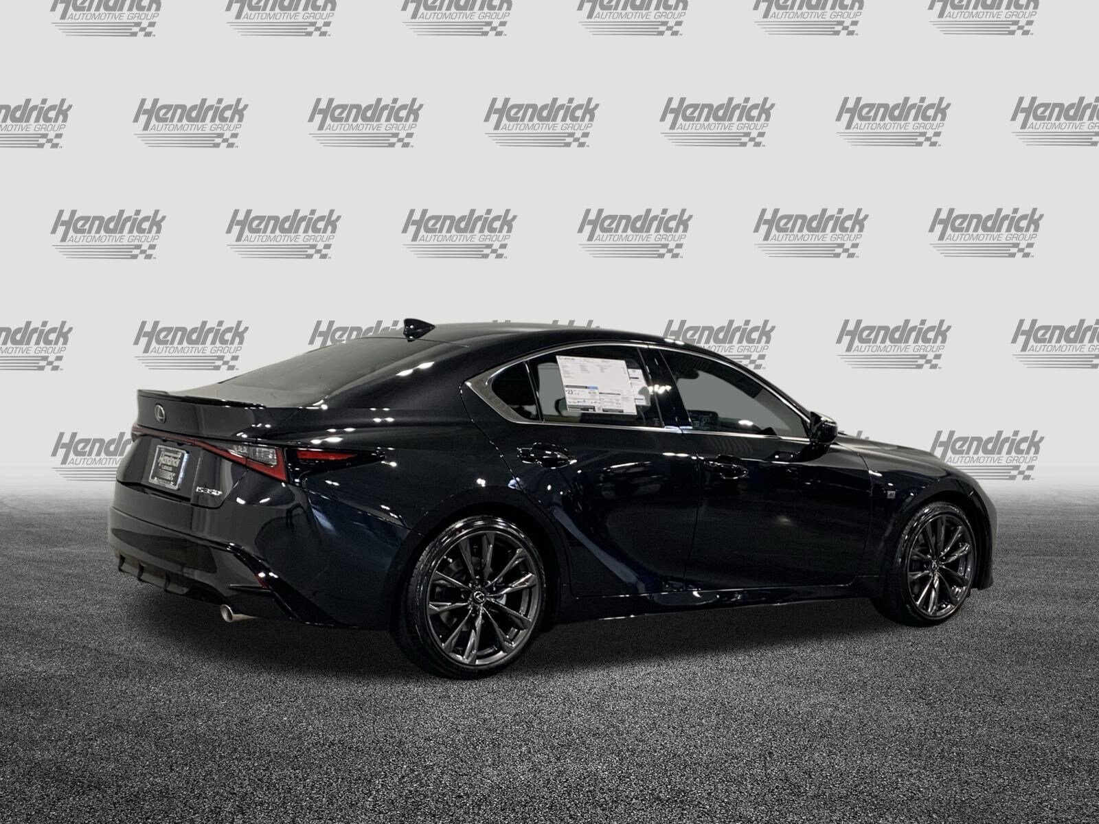 2025 Lexus IS 350 F SPORT photo 4