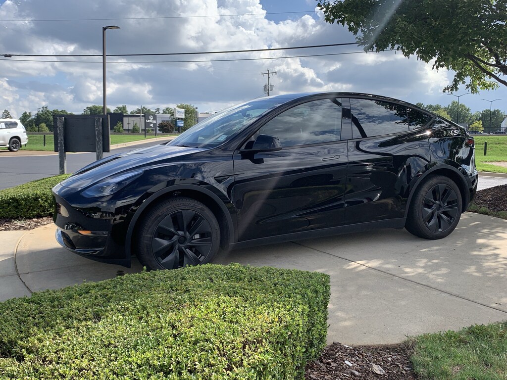 Used 2025 Tesla Model Y Long Range SUV