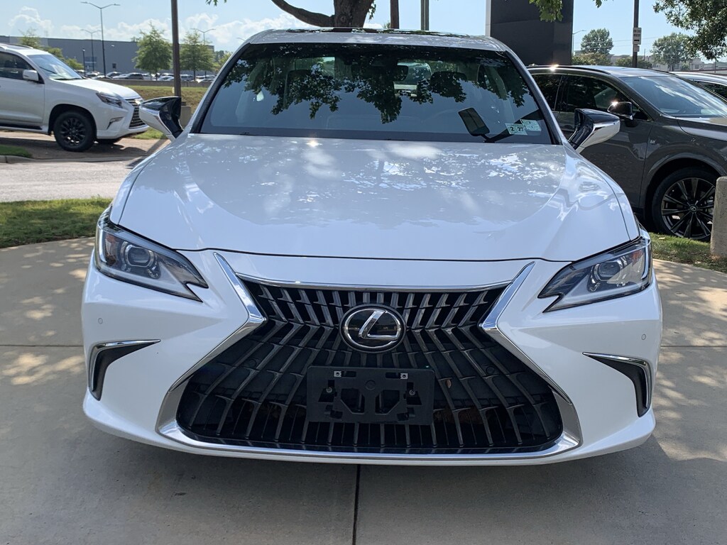 Used 2022 Lexus ES 350 Sedan