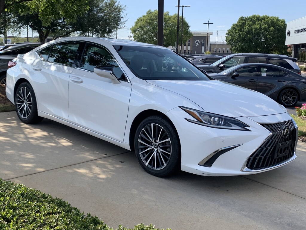 Used 2022 Lexus ES 350 Sedan