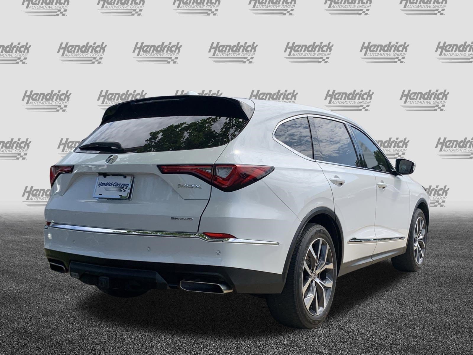 2022 Acura MDX SH-AWD w/Technology Package photo 3