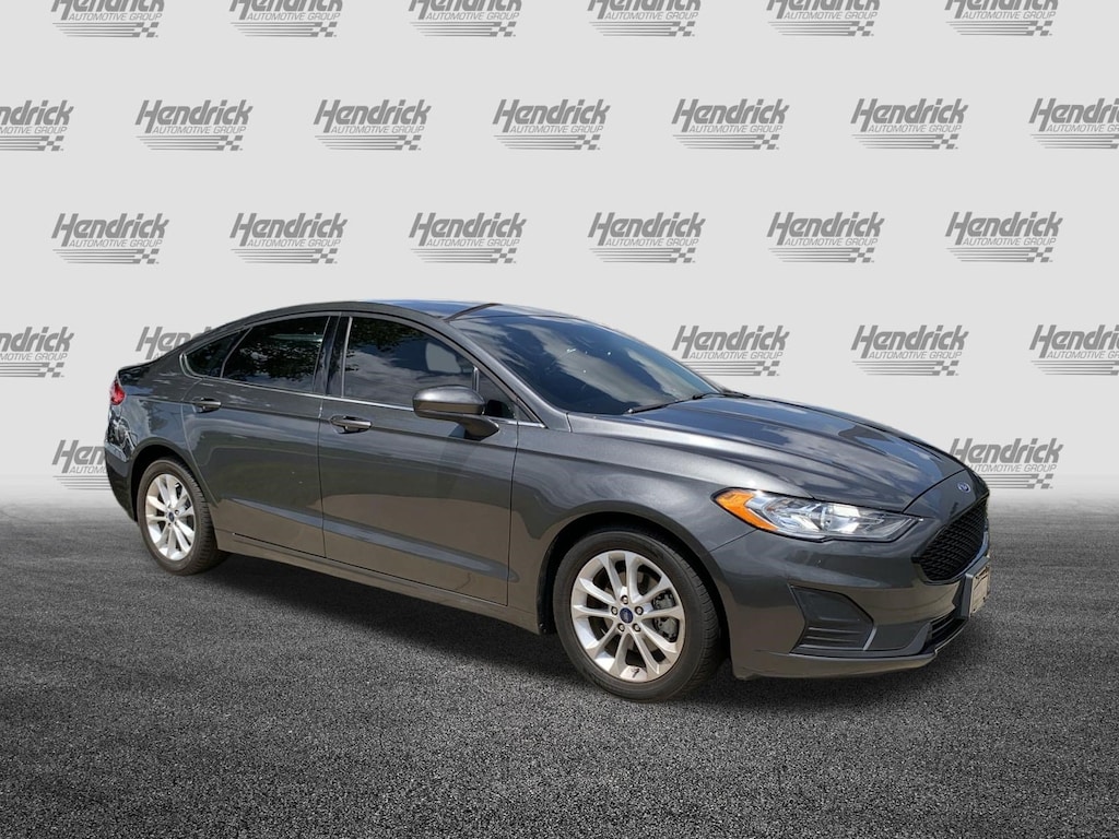 Used 2019 Ford Fusion SE Sedan