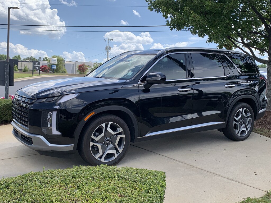 Used 2025 Hyundai Palisade SEL Premium 7P SUV