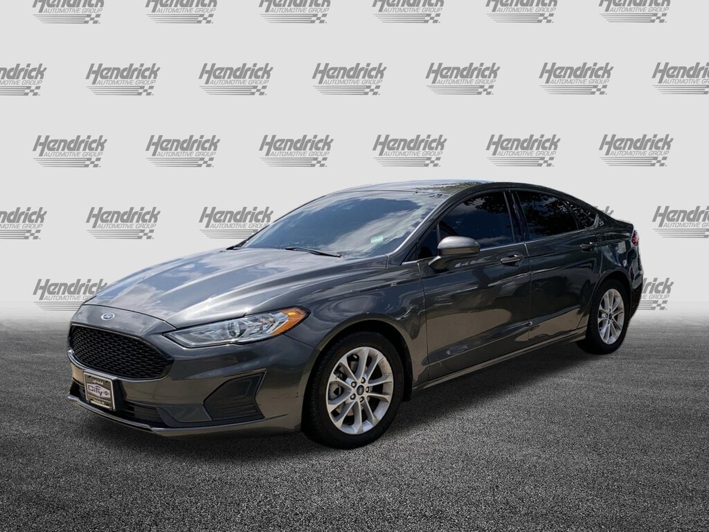 Used 2019 Ford Fusion SE Sedan