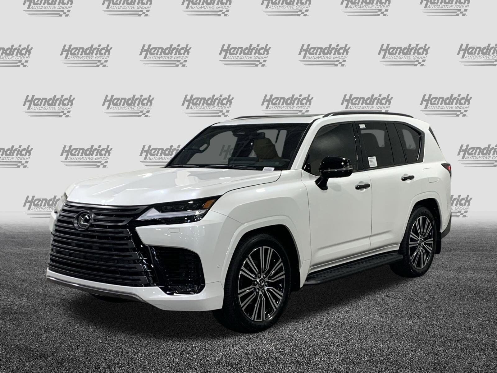 2025 Lexus LX Luxury photo 3
