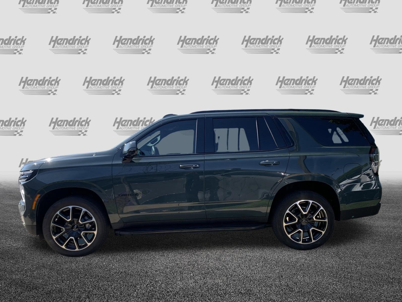 2025 Chevrolet Tahoe RST photo 4