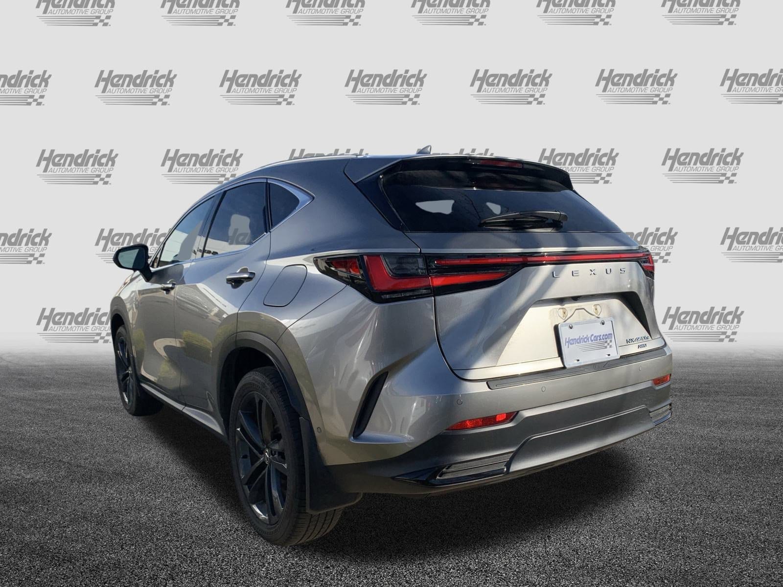 2025 LEXUS NX 450h Plus 450h+ Luxury photo 6