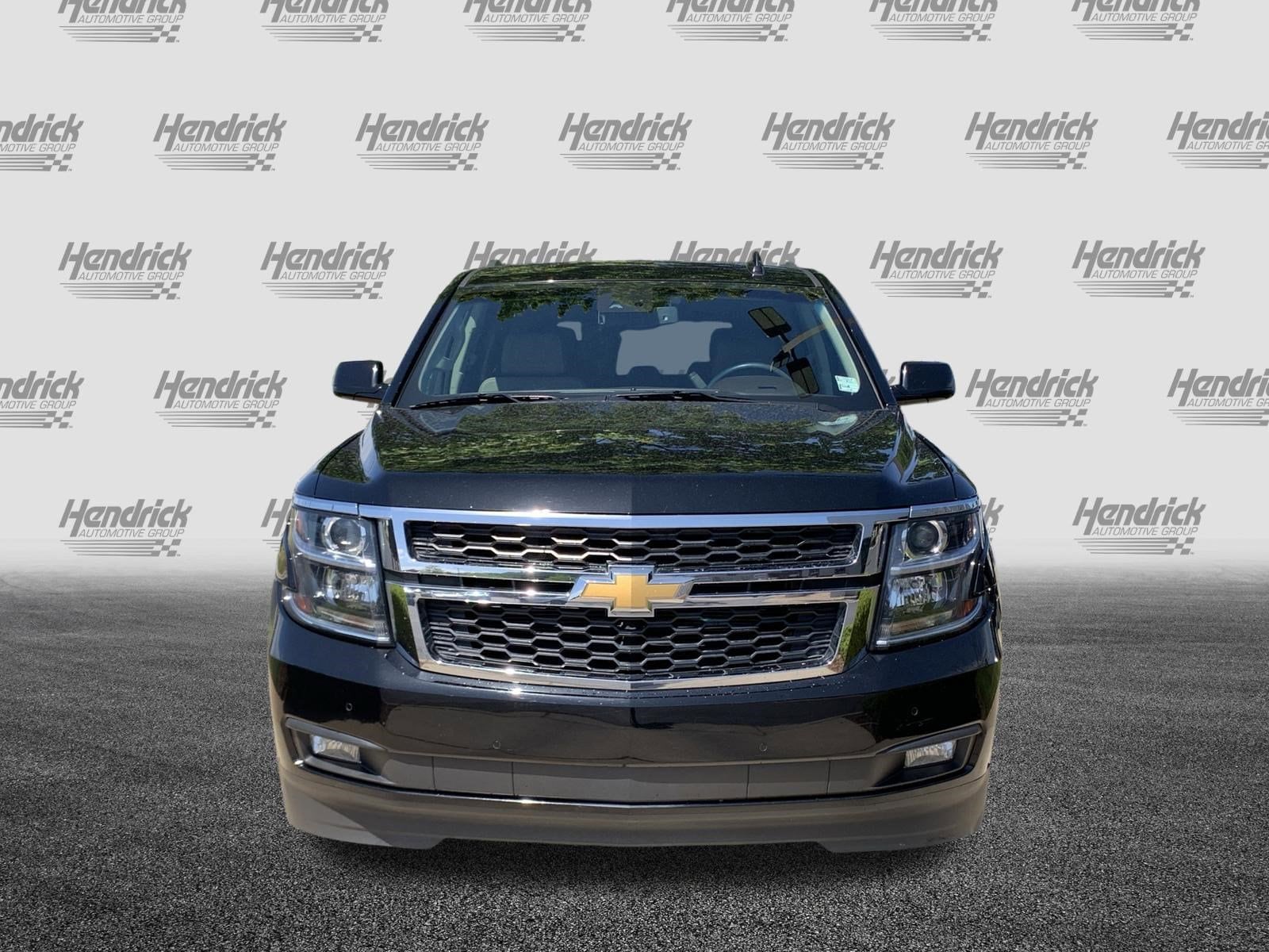 2017 Chevrolet Tahoe LT photo 2