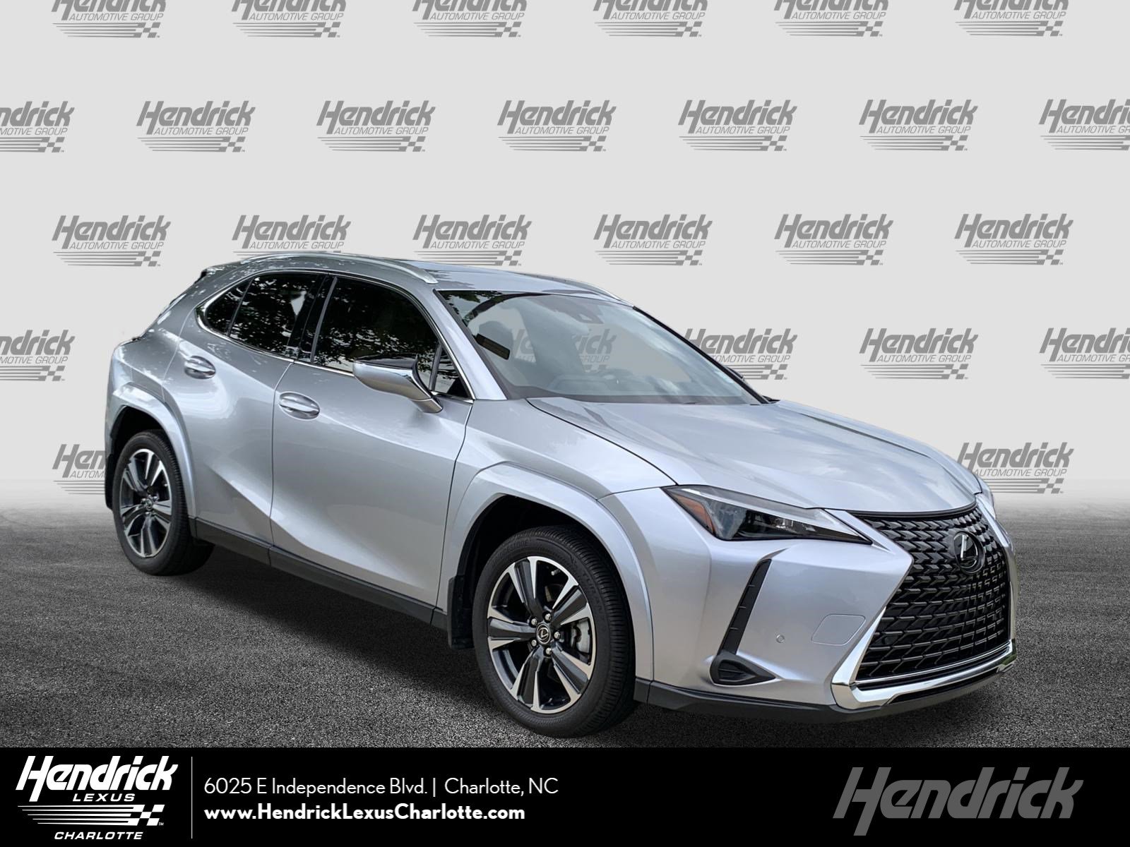 2024 Lexus UX 300h 250h Premium's photo