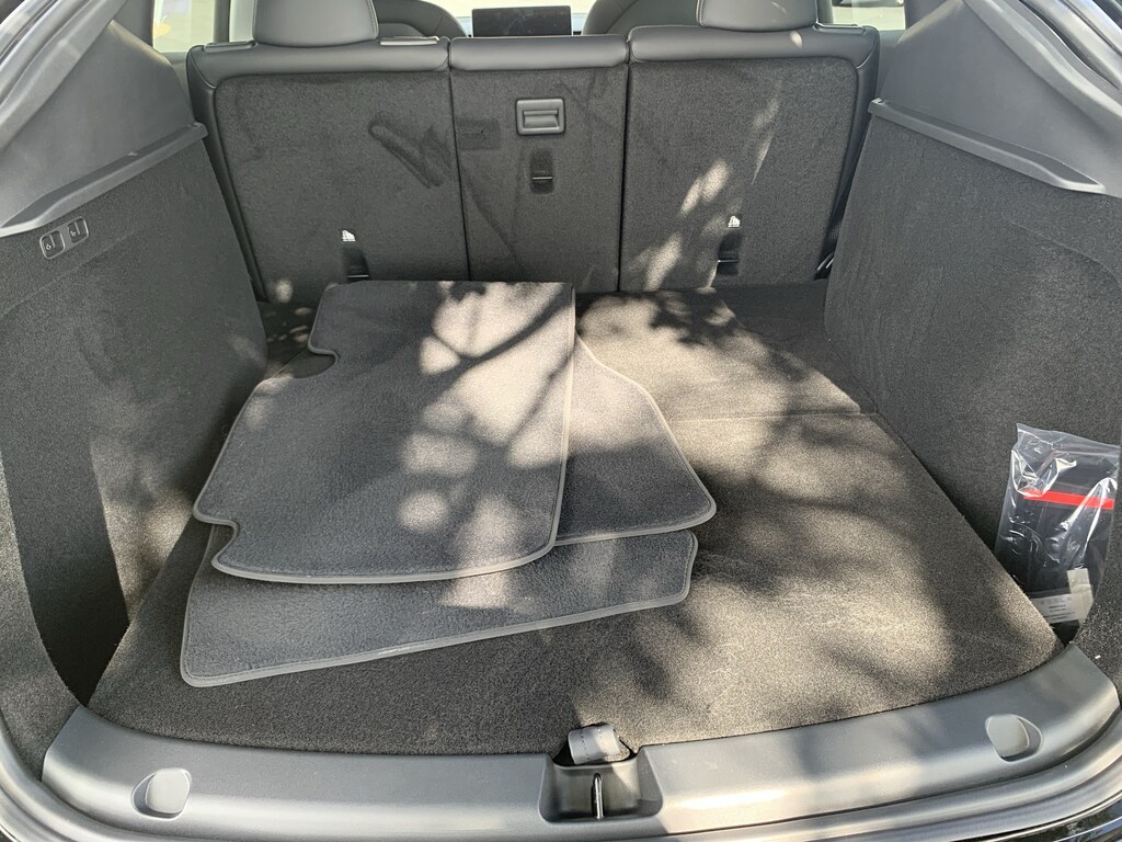 Used 2025 Tesla Model Y Long Range SUV