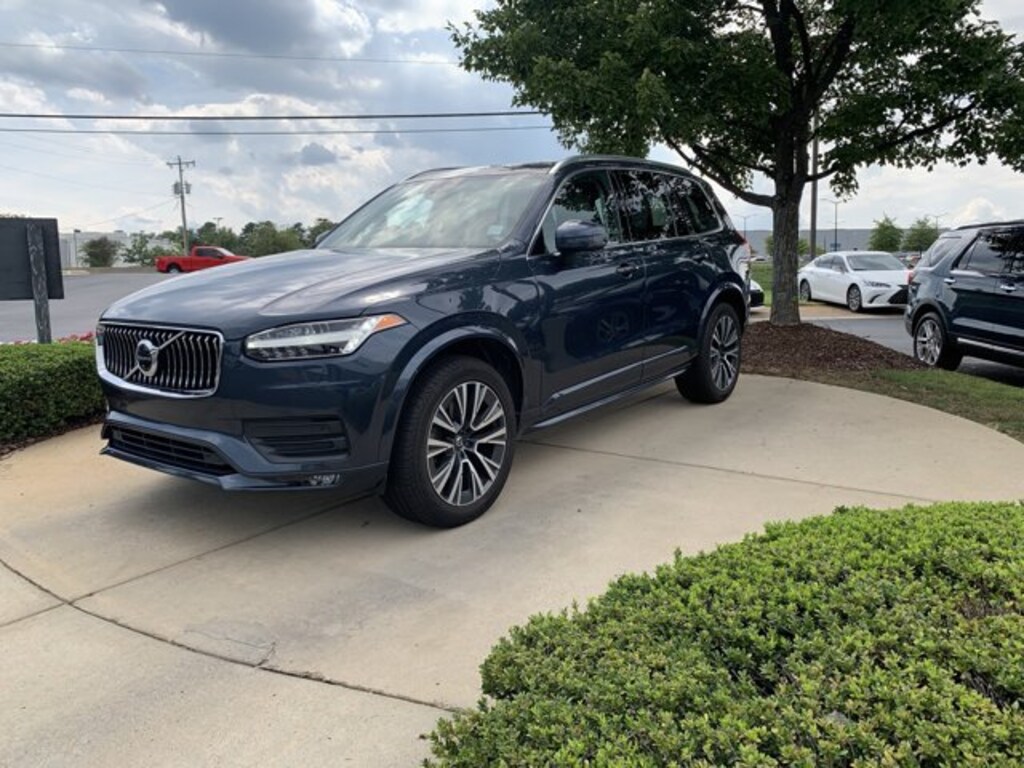 Used 2020 Volvo XC90 Momentum SUV