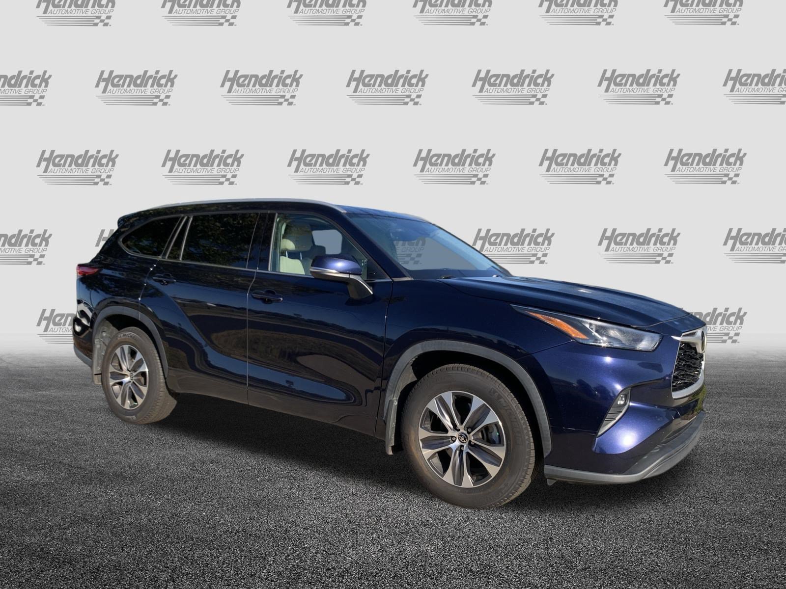 Used 2022 Toyota Highlander XLE SUV