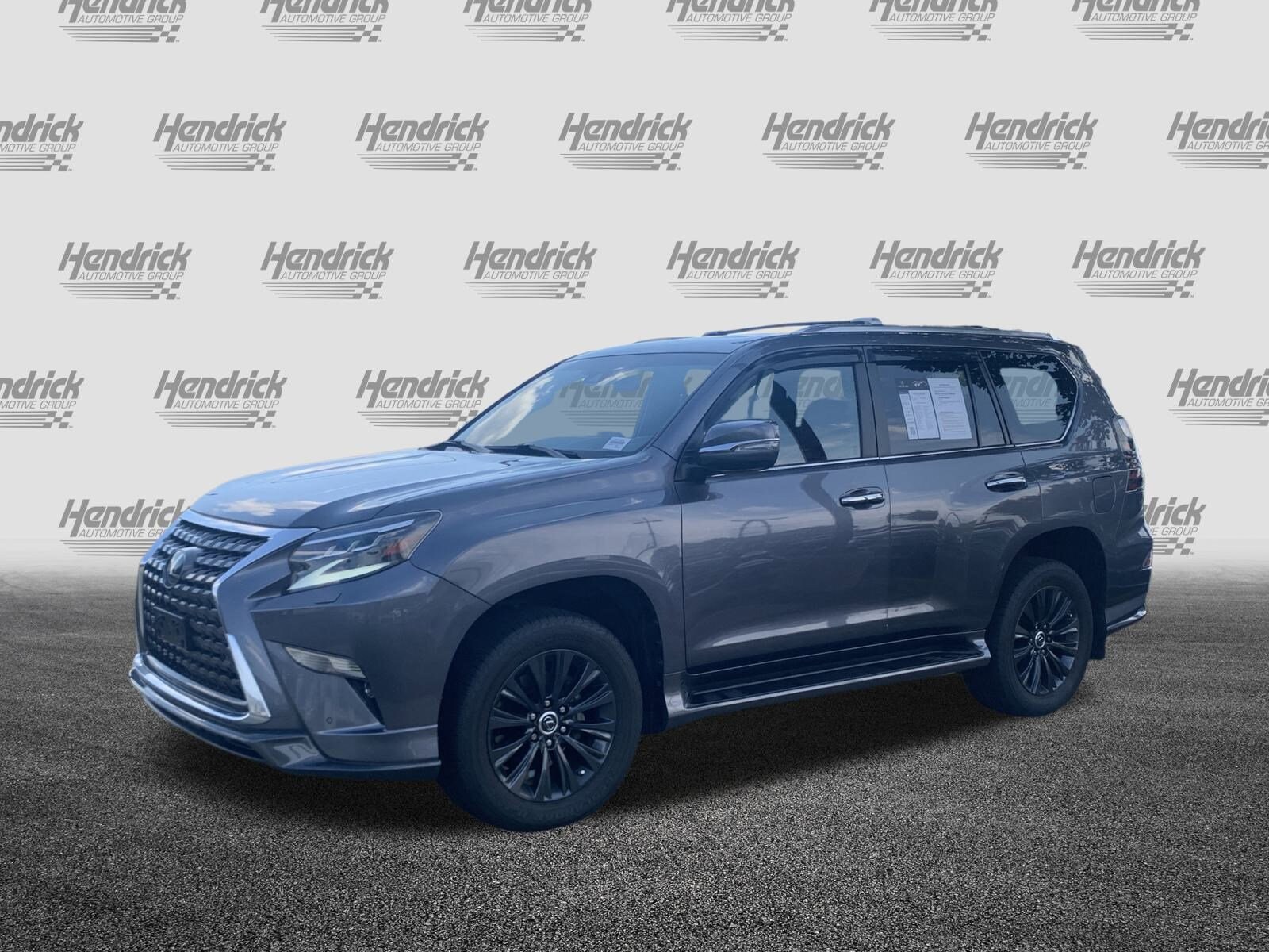 2023 Lexus GX 460 Luxury photo 3
