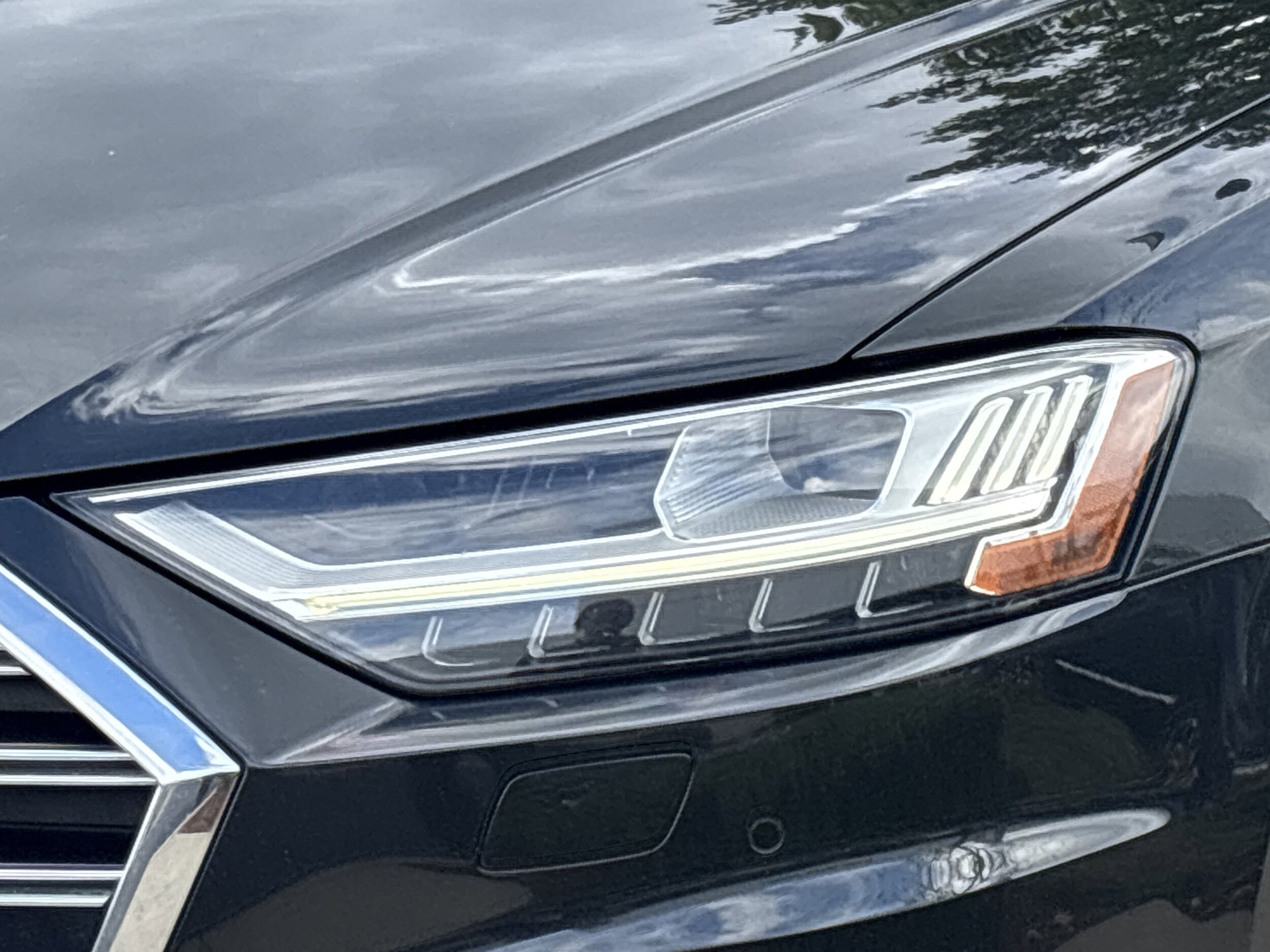 2019 Audi A8 Quattro L photo 3