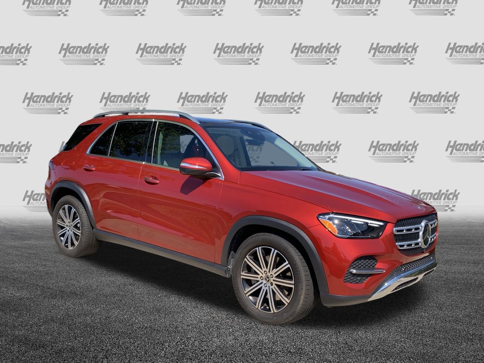 2024 Mercedes Benz GLE 450e photo 2