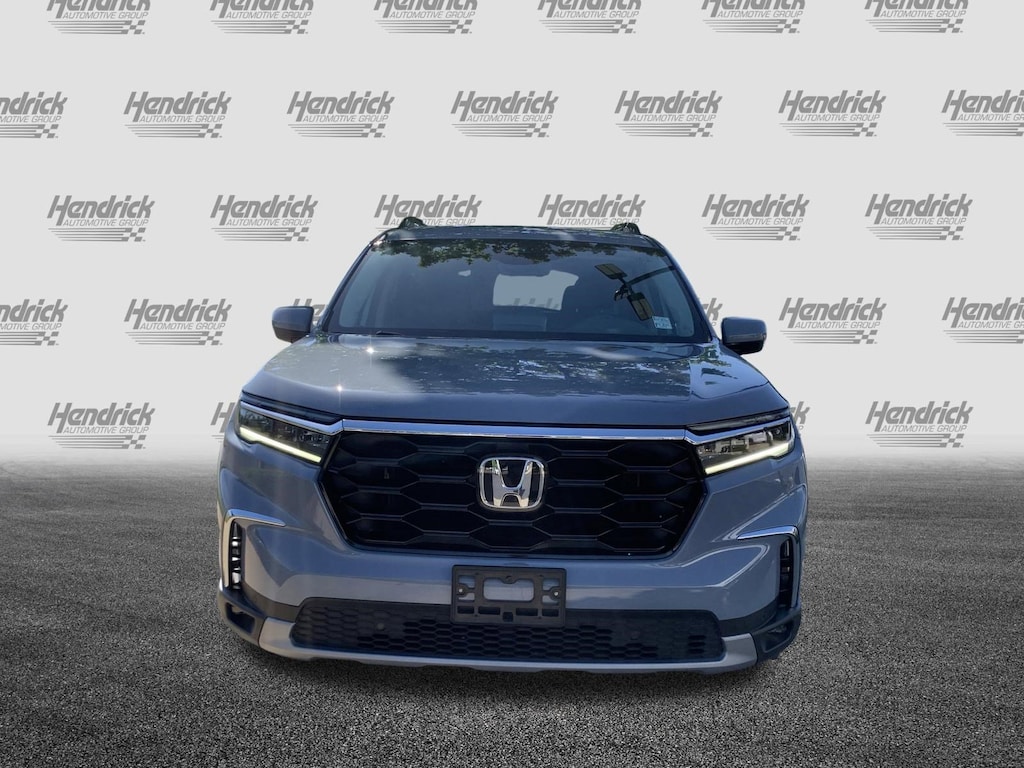 Used 2025 Honda Pilot Touring SUV