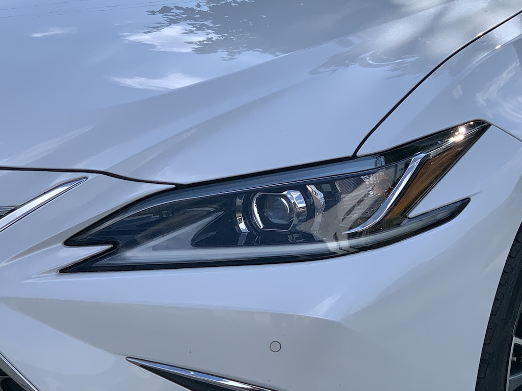 Used 2022 Lexus ES 350 Sedan