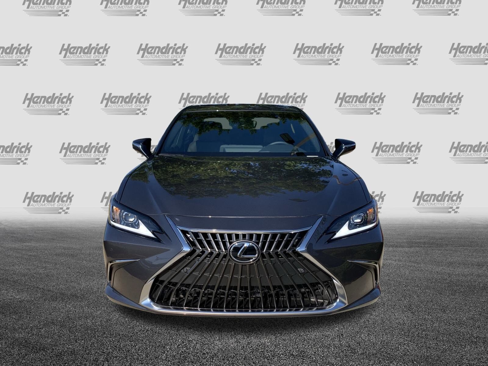 2025 Lexus ES 300h Base photo 3