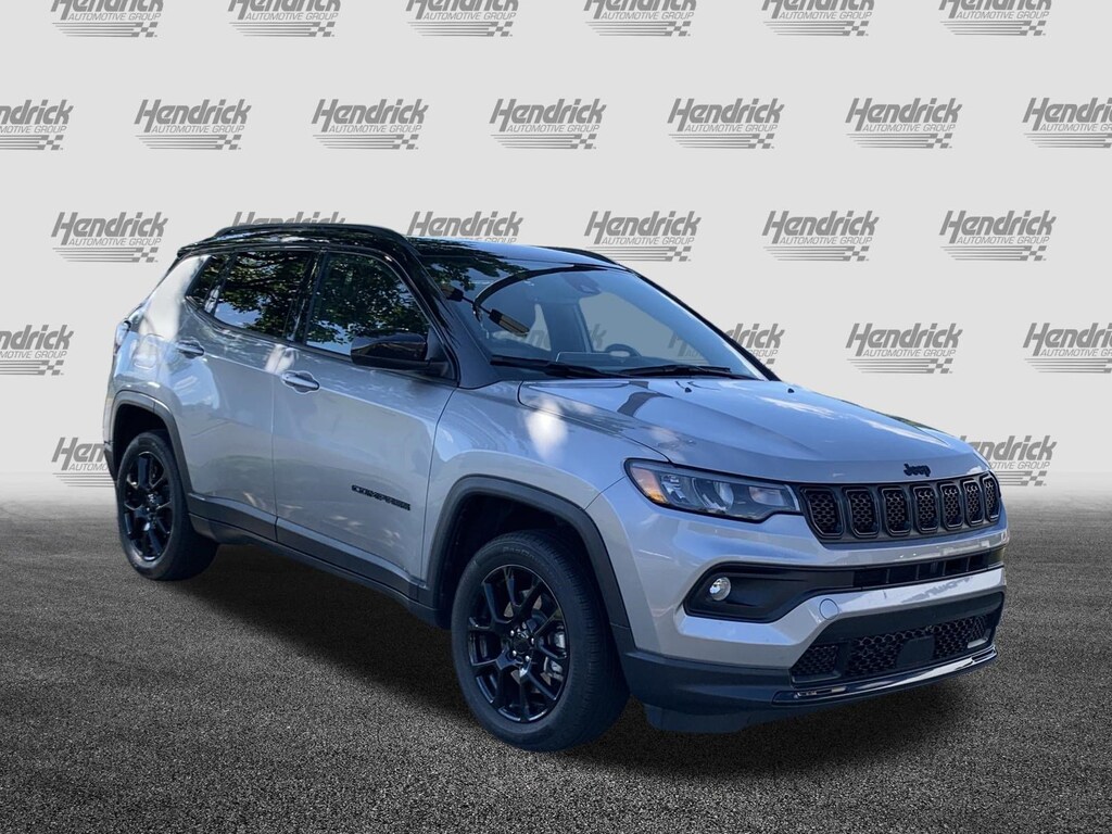 Used 2023 Jeep Compass Altitude SUV