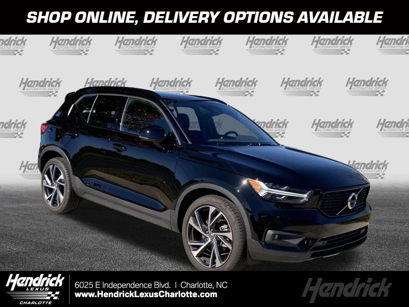 2022 Volvo XC40 R-Design's photo