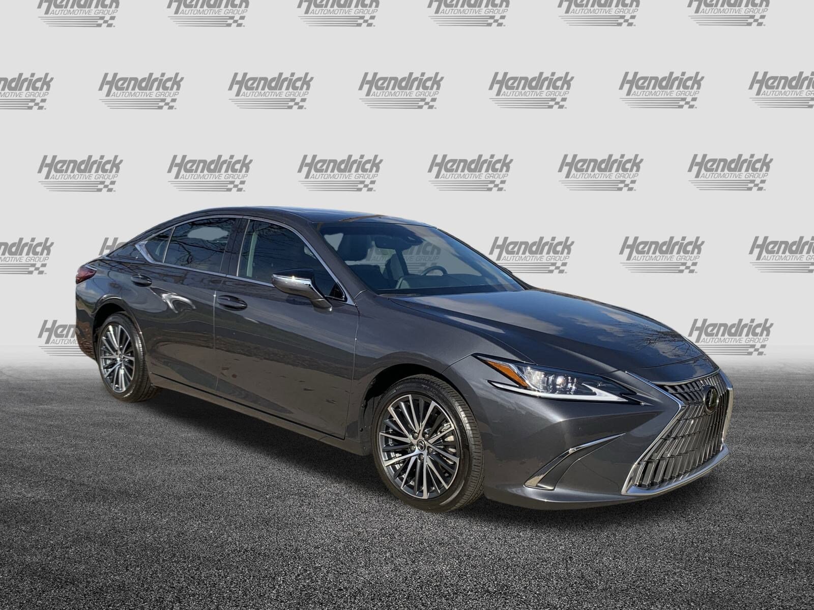 2025 Lexus ES 350 photo 2