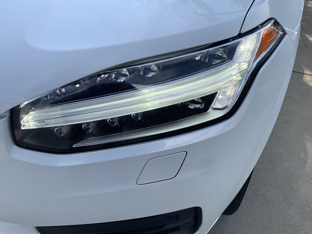 Used 2020 Volvo XC90 Momentum SUV