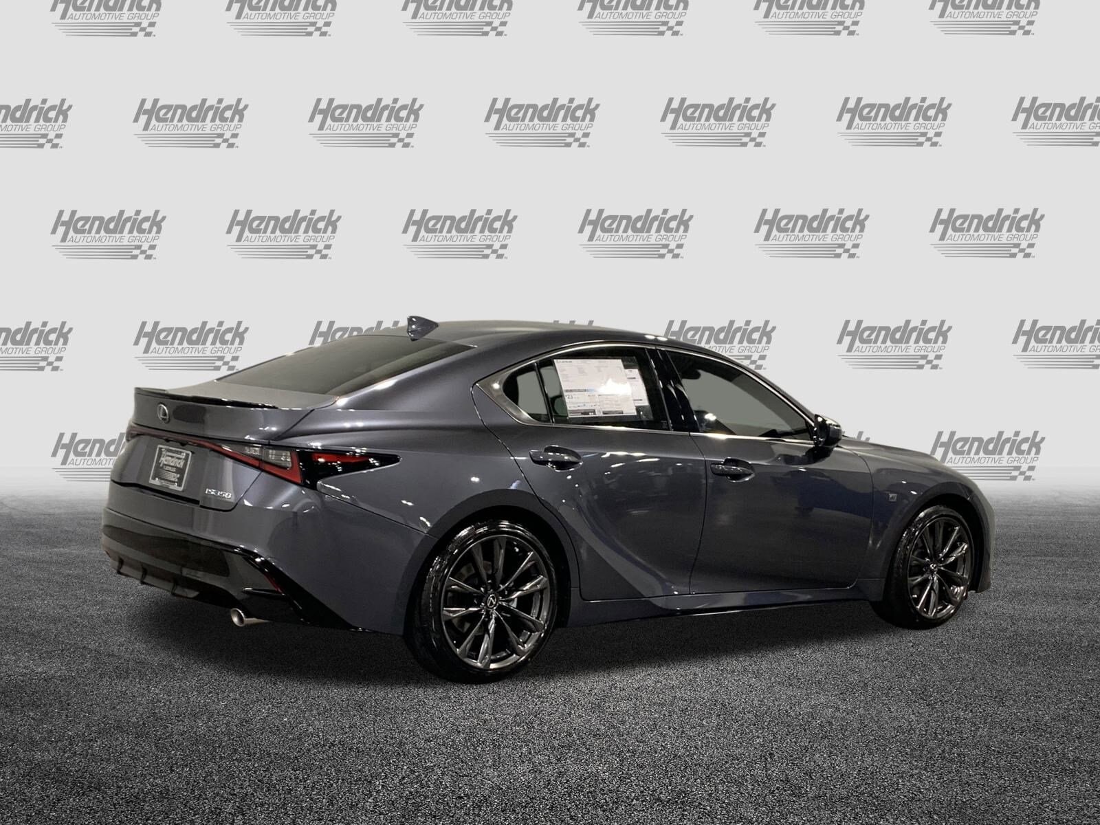 2025 Lexus IS 350 F SPORT photo 4