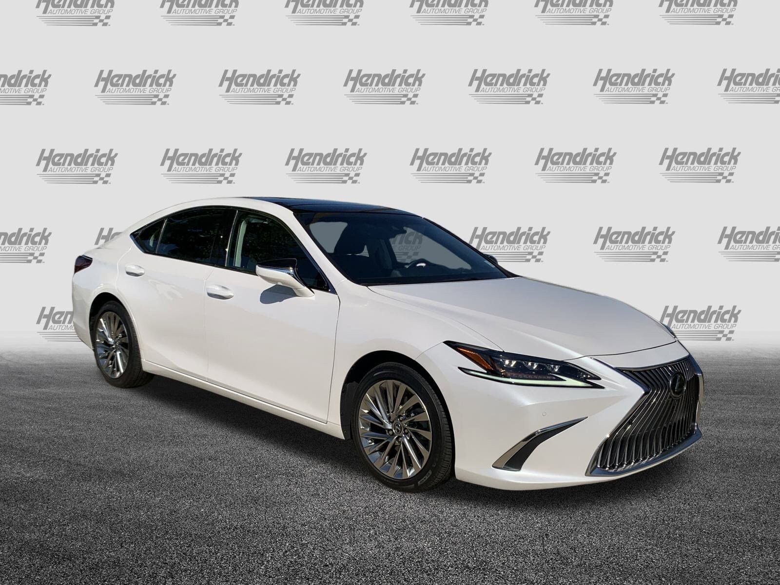 2019 Lexus ES 350 Ultra Luxury photo 2