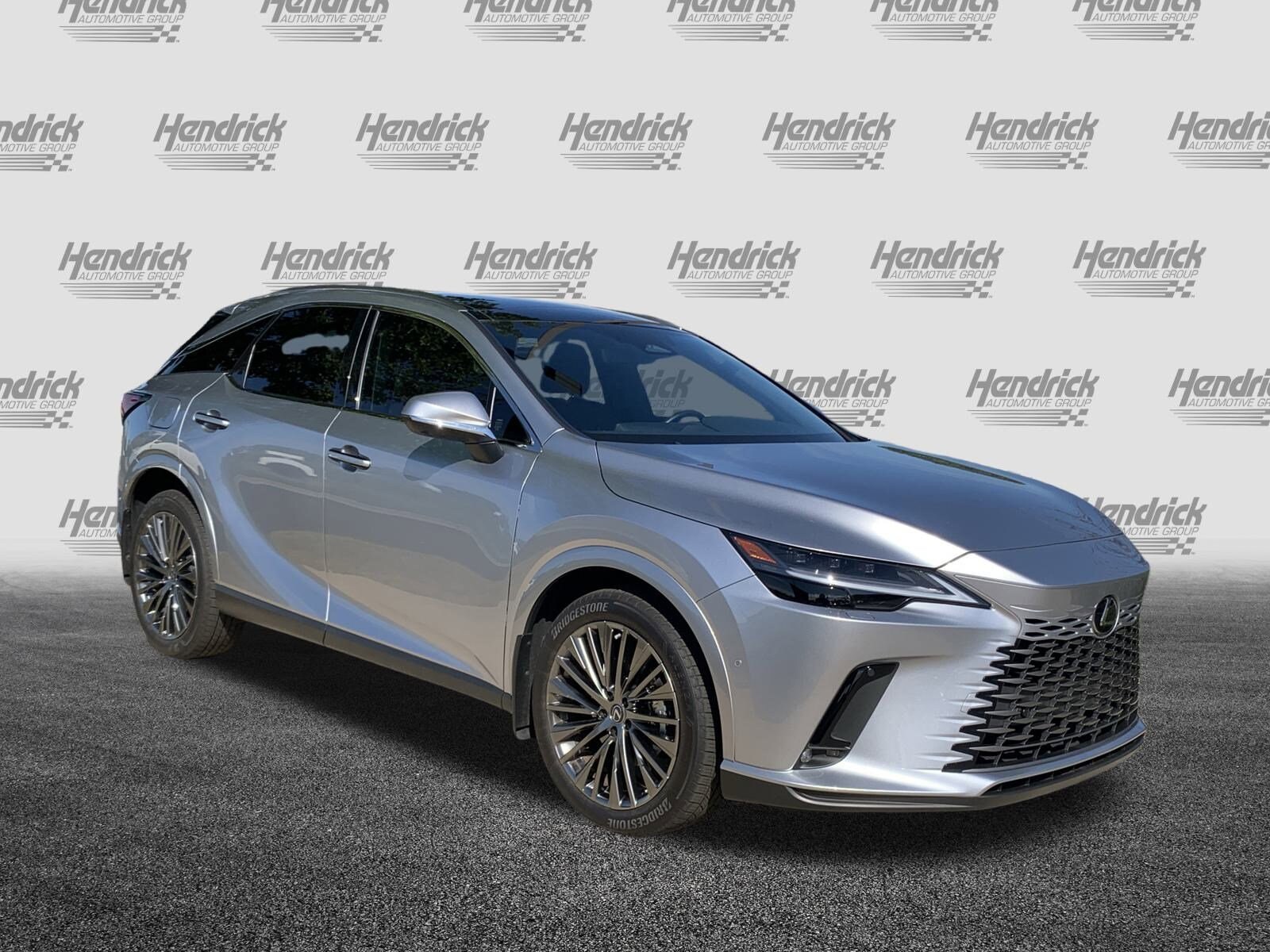 2025 Lexus RX 450h Luxury photo 2