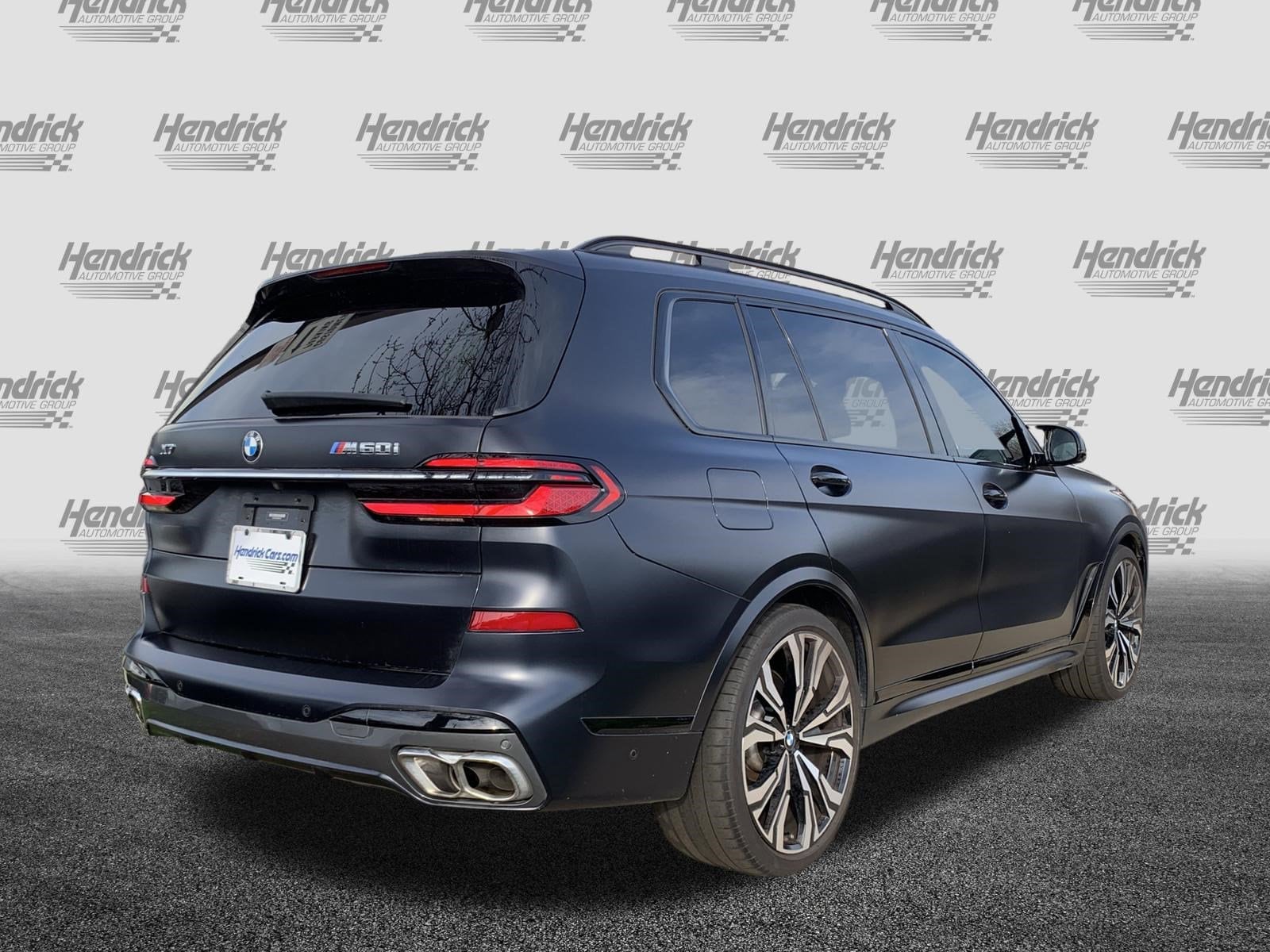 2023 BMW X7 M60i photo 3