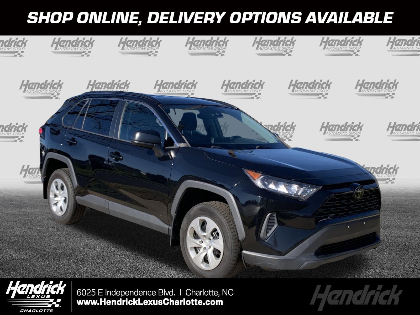 2020 Toyota RAV4 LE's photo
