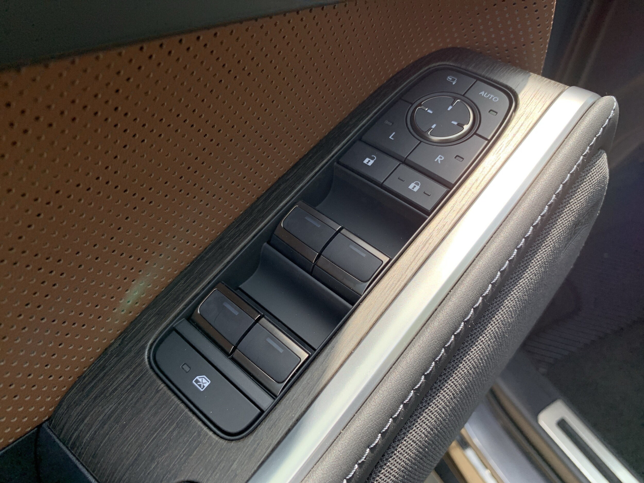 2026 Lexus GX 14