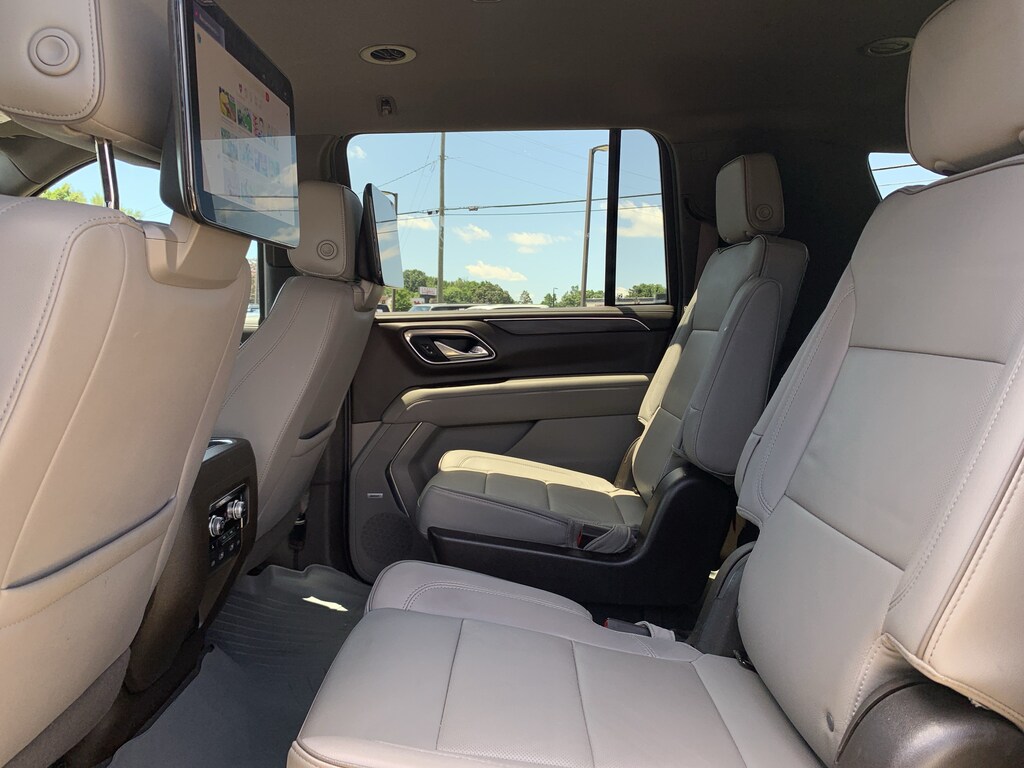 Used 2024 GMC Yukon XL SLT SUV