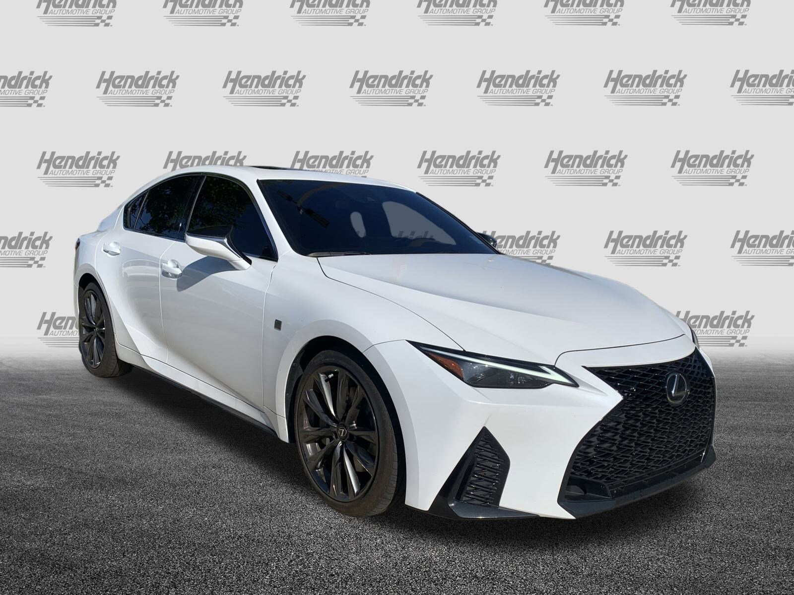 2024 Lexus IS 350 F SPORT photo 2