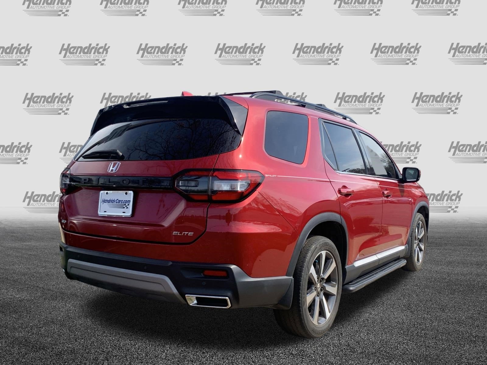 2023 Honda Pilot Elite photo 3