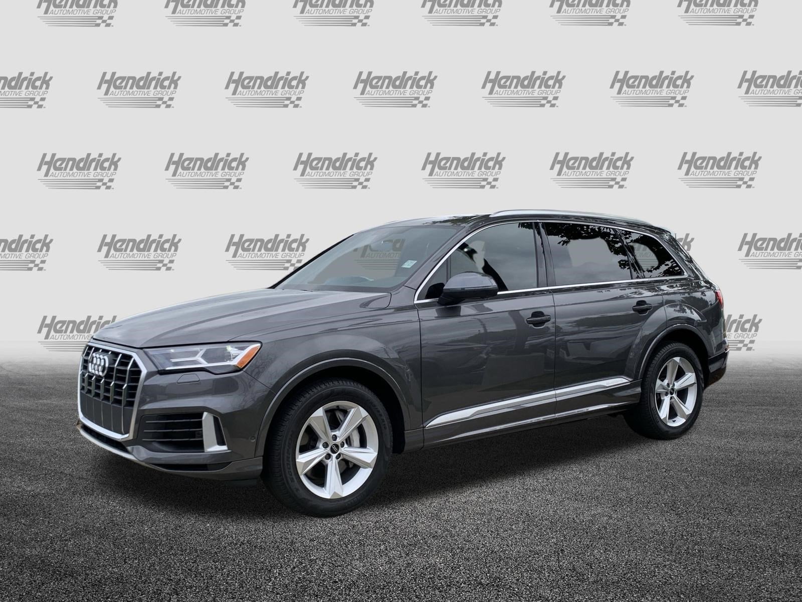 2021 Audi Q7 Premium photo 2