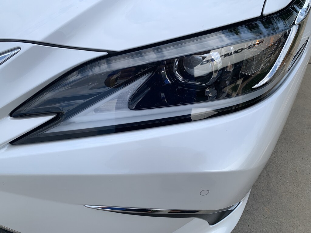 Used 2025 Lexus ES 300h Sedan